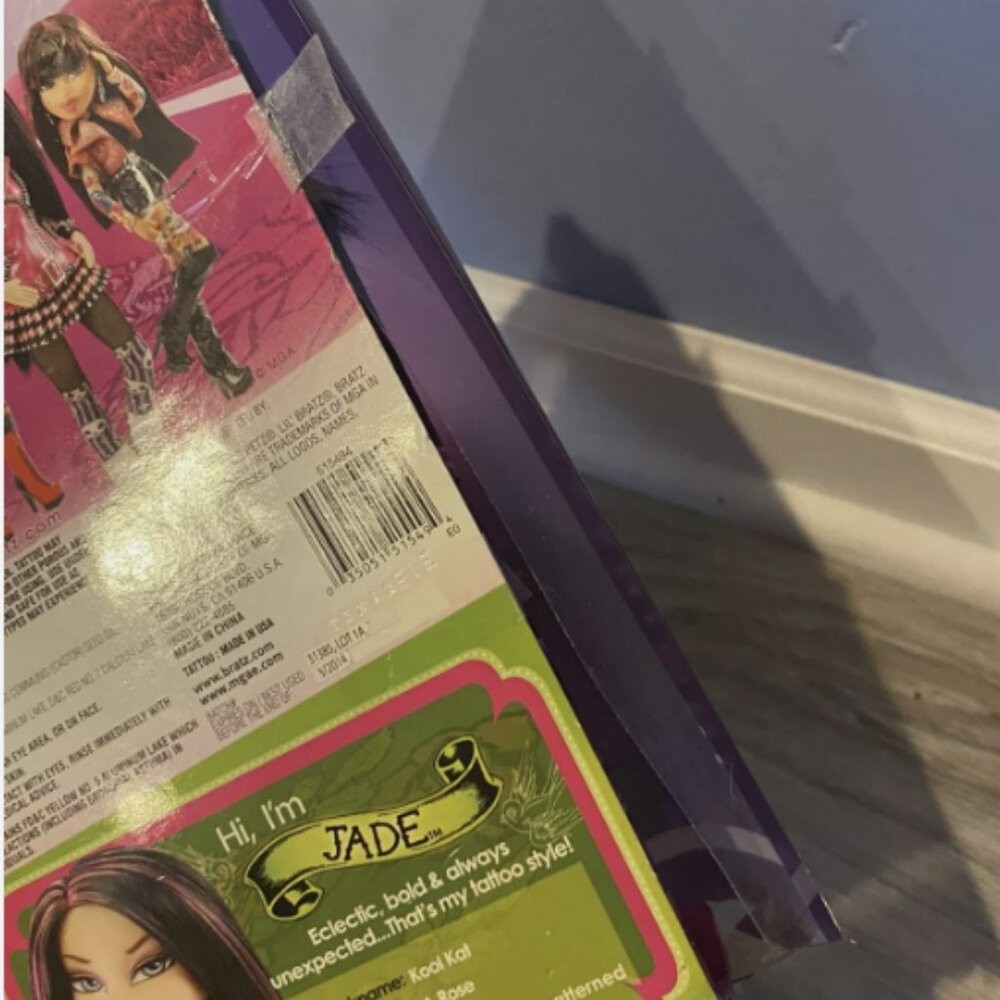 Bratz Totally Tattooed Tattoo’d Tattoo Jade Doll - Picture 5 of 5